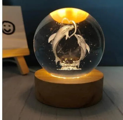 3D Dolphin Crystal Ball Night Light, LED Solar System Crystal Ball Night Light with Wooden Base, Dolphin Crystal Ball Lamp for Children, Friends Birthday Gifts, Novelty Home and Room Decor.
