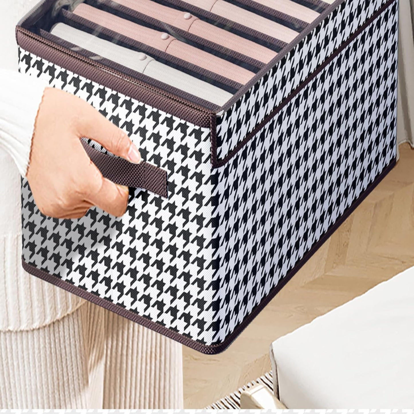 CLOTH STORAGE BOX 26L WITH COVER & 6 GRID